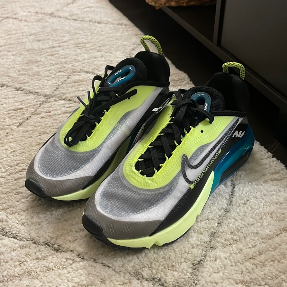 Air max 2090 womens 7